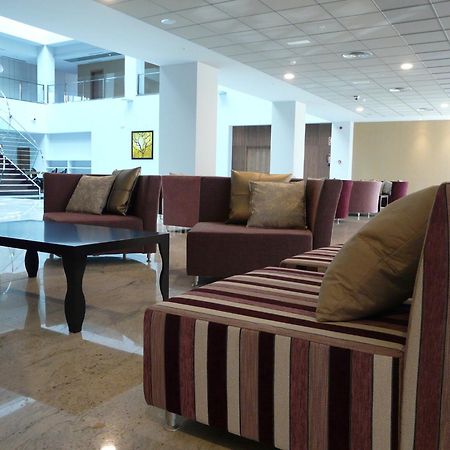 Hotel Ciudad De Ponferrada, Ascend Hotel Collection Extérieur photo