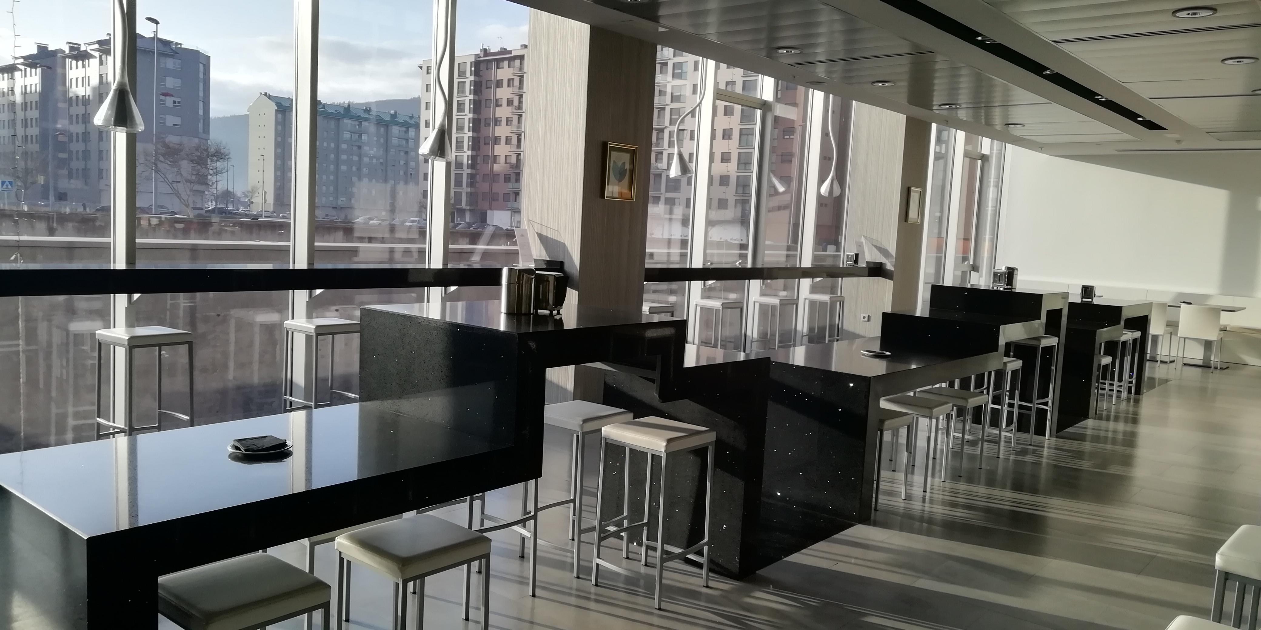 Hotel Ciudad De Ponferrada, Ascend Hotel Collection Extérieur photo