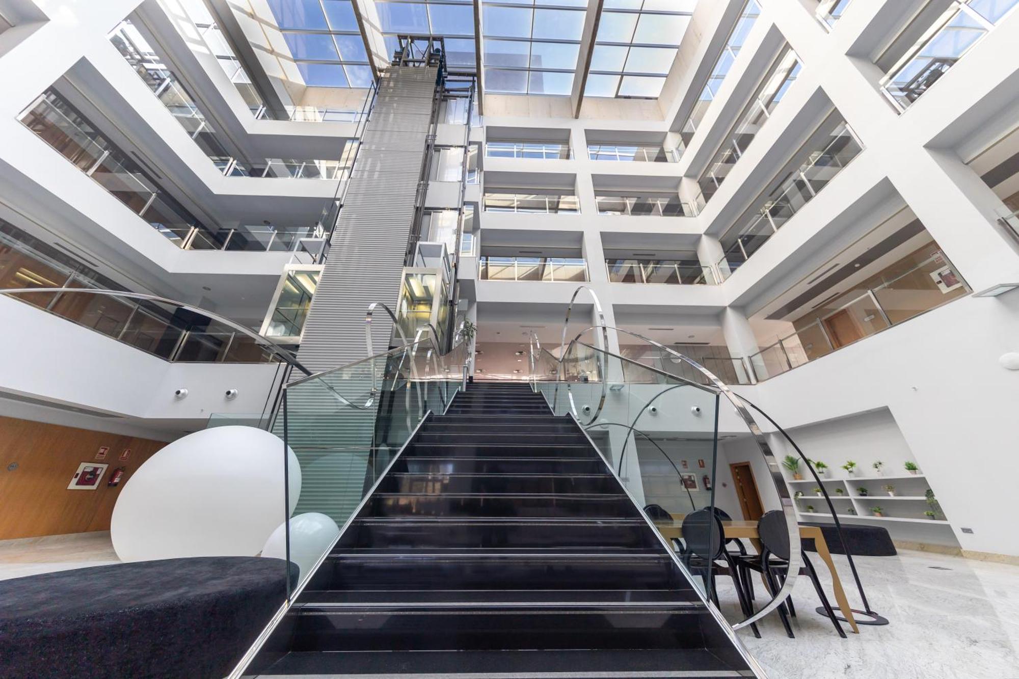 Hotel Ciudad De Ponferrada, Ascend Hotel Collection Extérieur photo